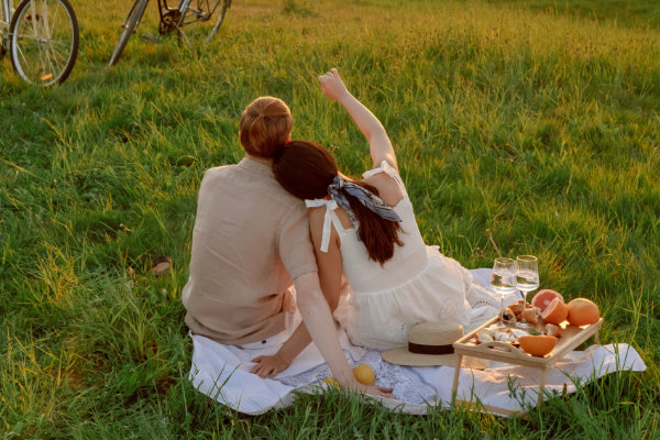 Best things to do in the Cotswolds for couples