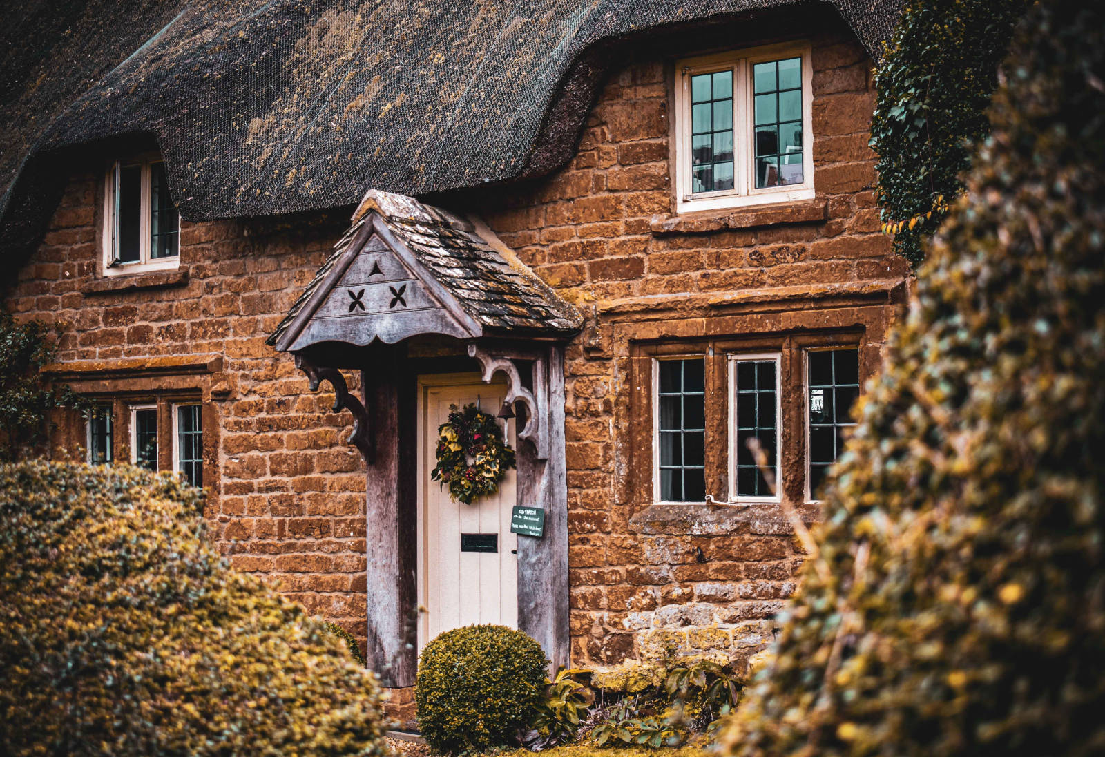 Relocating? 7 things you need to know when moving to the Cotswolds