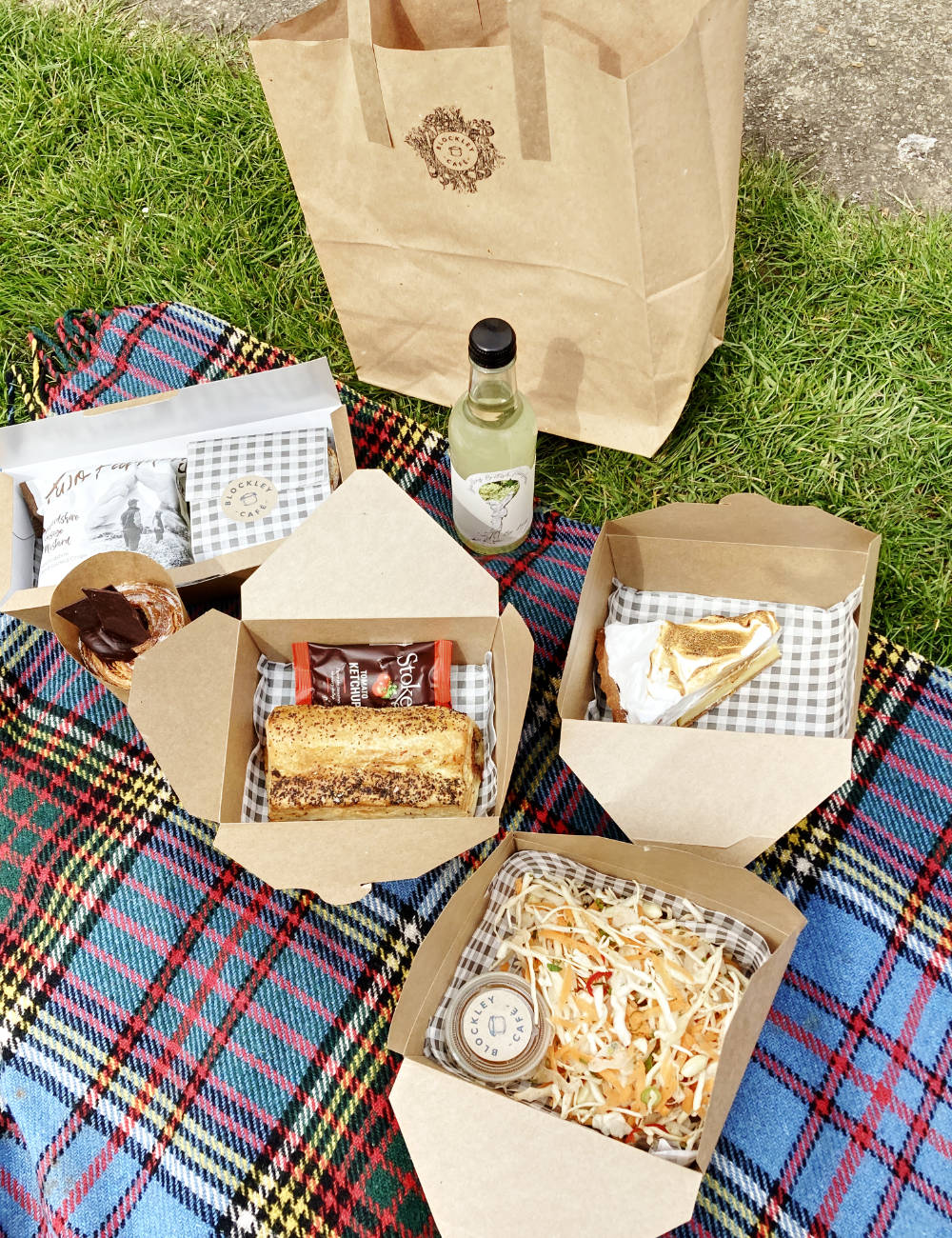 Blockley Caf&eacute; feast