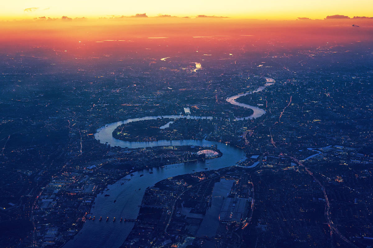 Where is the source of the Thames?