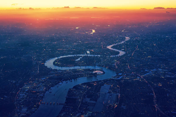 Where is the source of the River Thames?