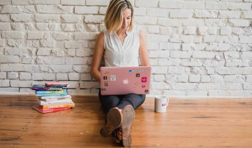 Write a blog for the Cotswolds Website