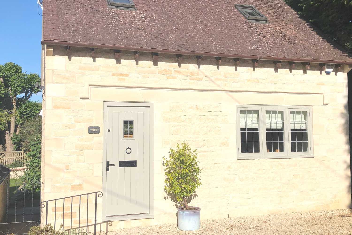 Cotswold Lodge self catering holiday cottage