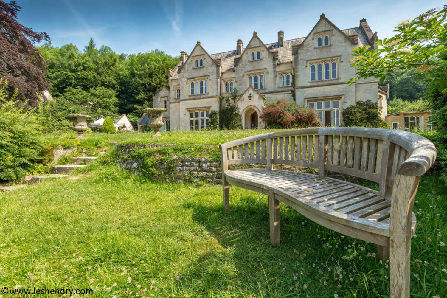Hawkwood College