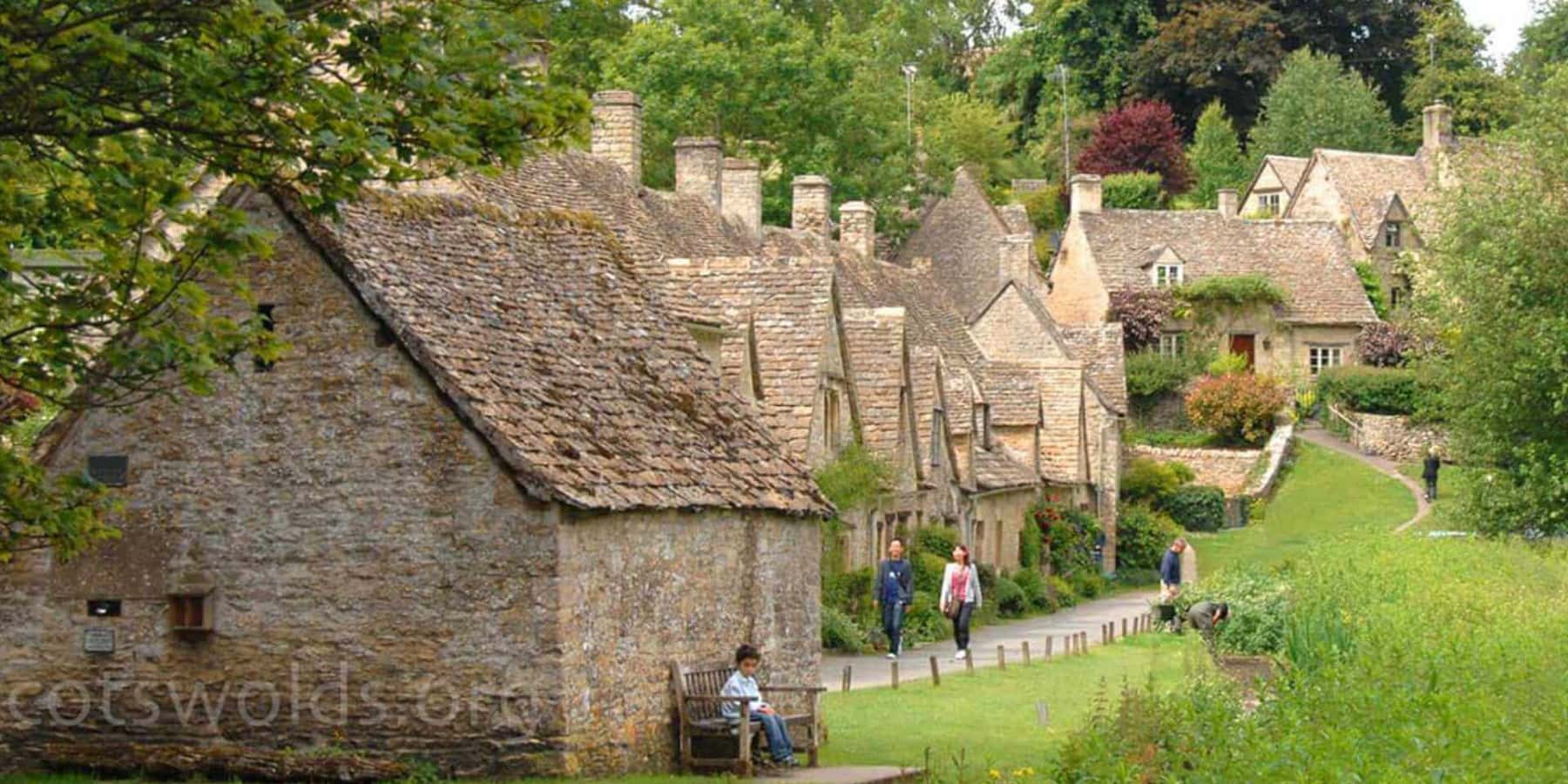 Fall in love with the Cotswolds